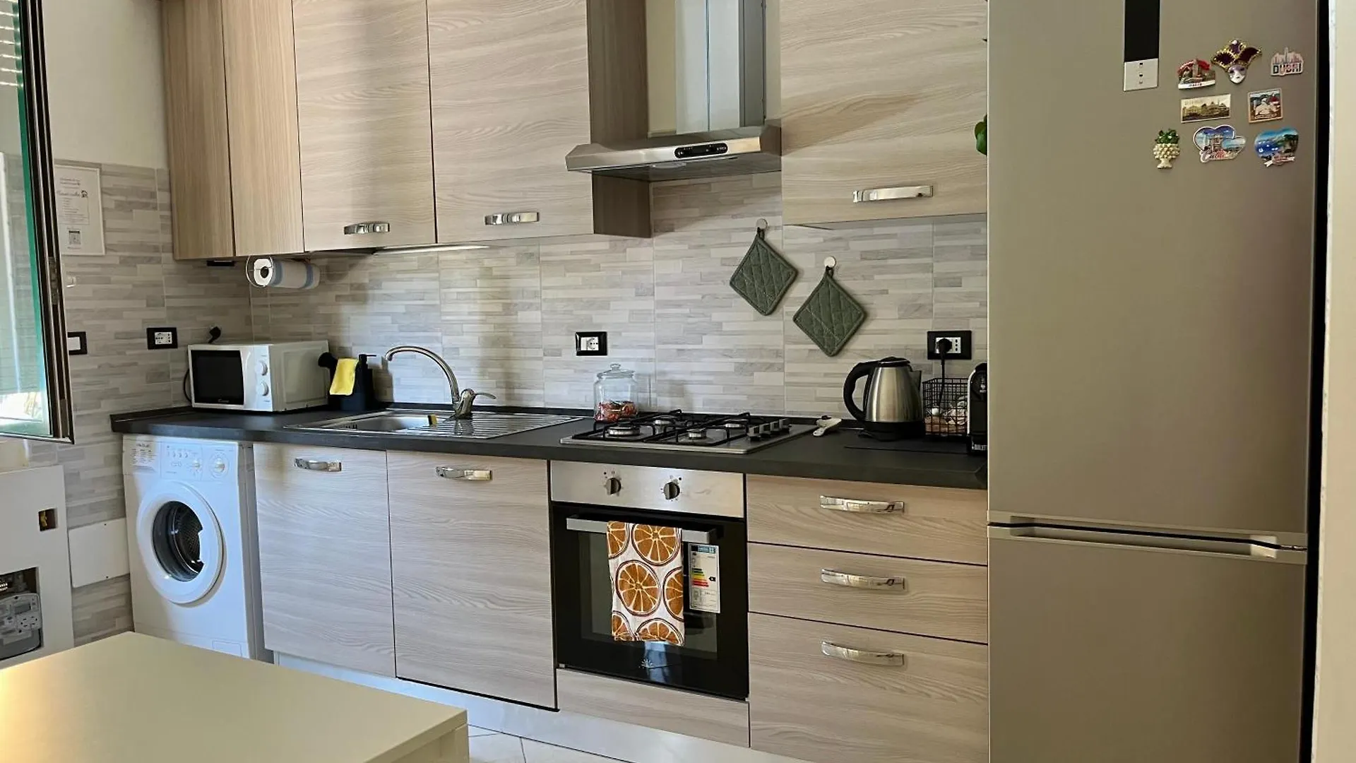 Guest House Милан Италия